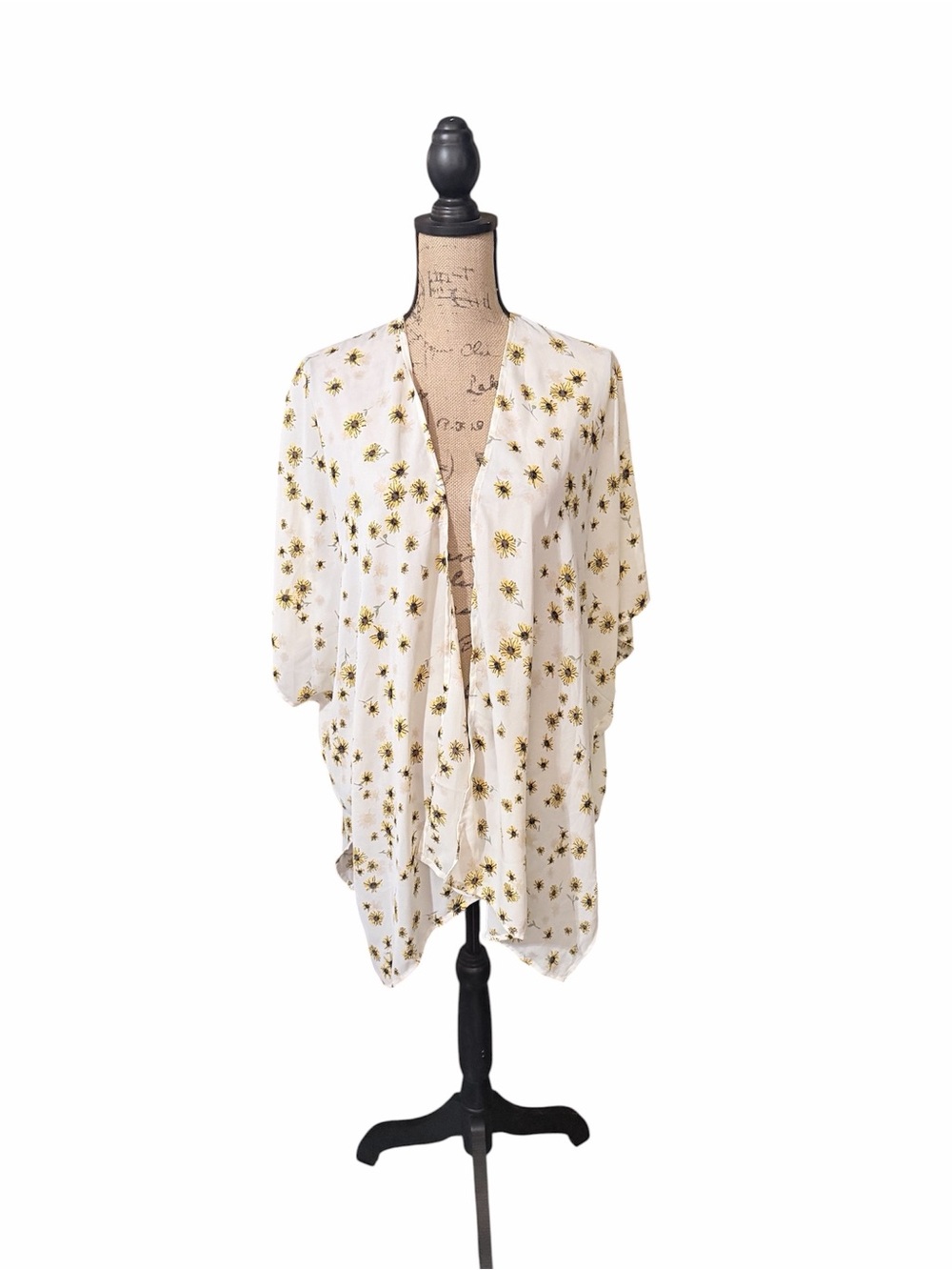 Maurices White Floral Open-Front Kimono with Yellow Flower Print